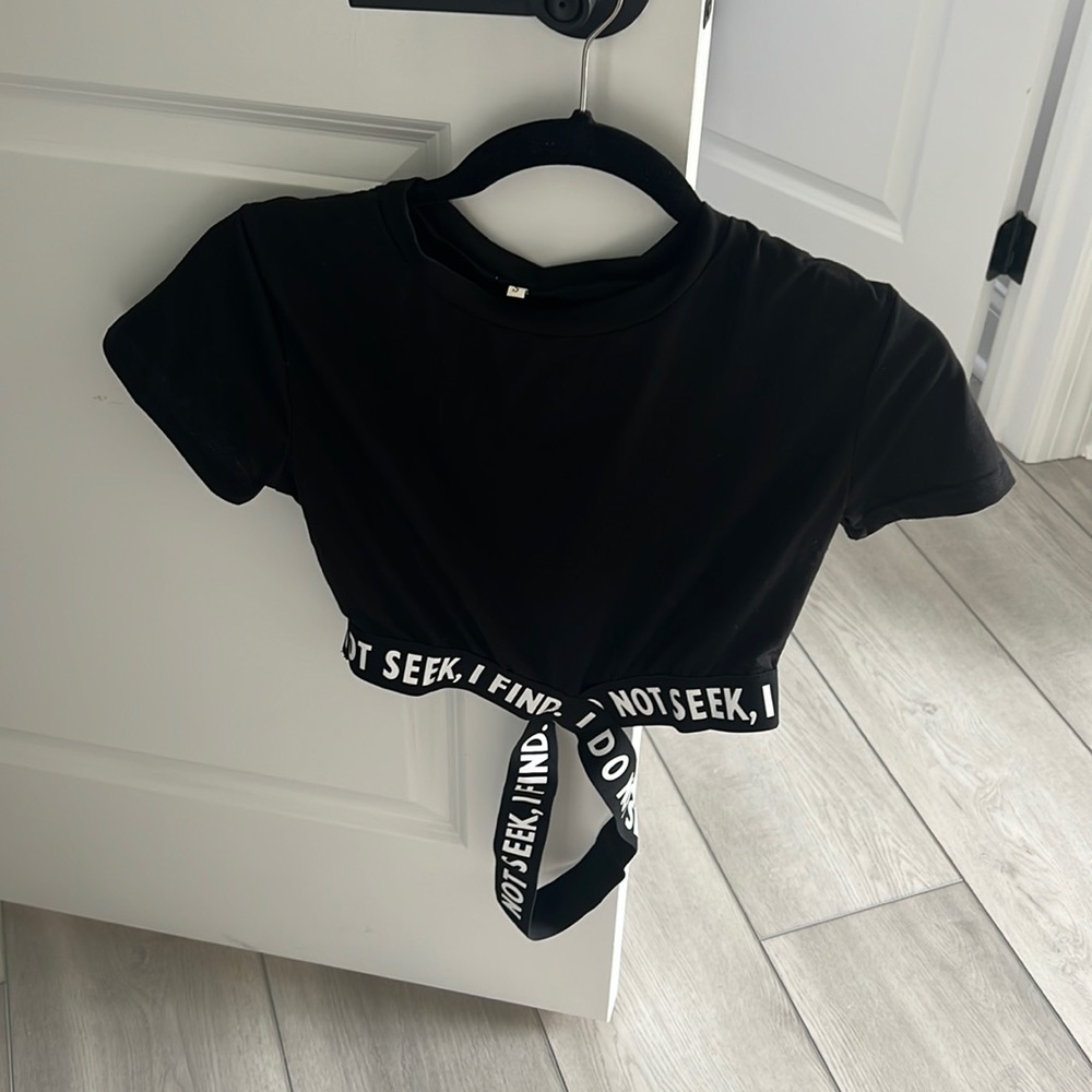 Black Cropped Wrap Around Tee